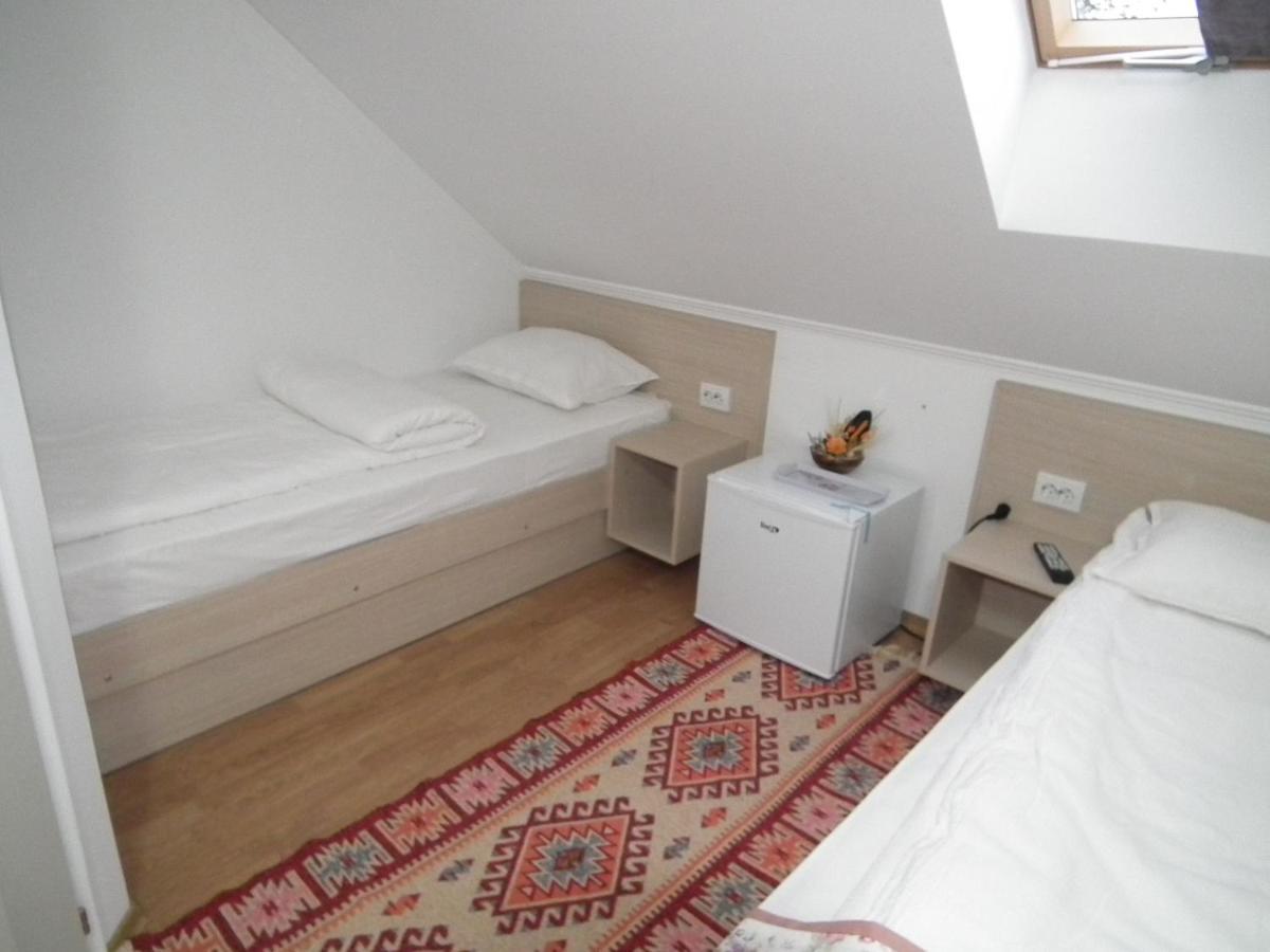 Kalmi Vendeghaz Hotel Corund  Eksteriør billede